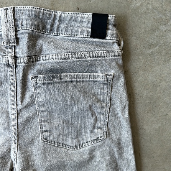 VINCE grey/white ombré denim - Picture 7 of 8
